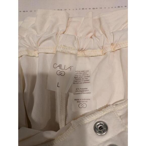 Calia Cream Casual Shorts with Functional Zipper Pockets Womens Large 32 Elastic - Picture 7 of 9